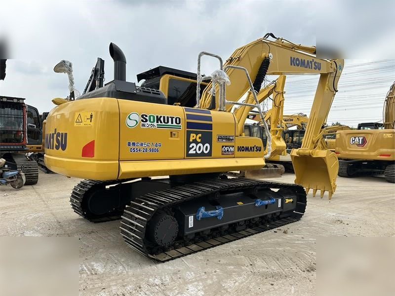 KOMATSU PC200-8 - Pásové rýpadlo: obrázek 3 KOMATSU PC200-8 - Pásové rýpadlo: obrázek 3
