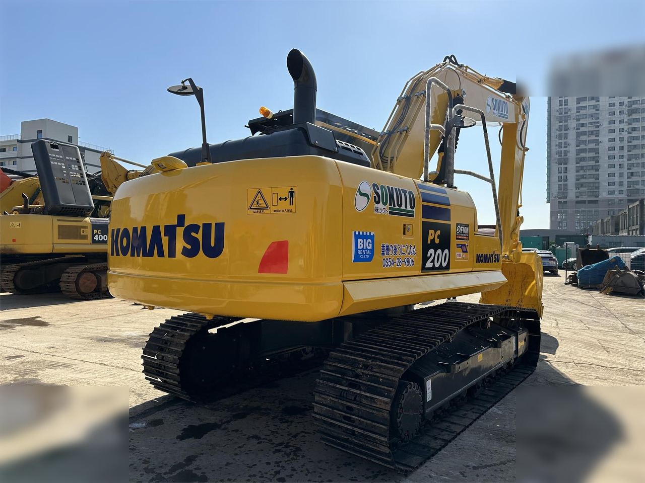 KOMATSU PC200-8 - Pásové rýpadlo: obrázek 4 KOMATSU PC200-8 - Pásové rýpadlo: obrázek 4