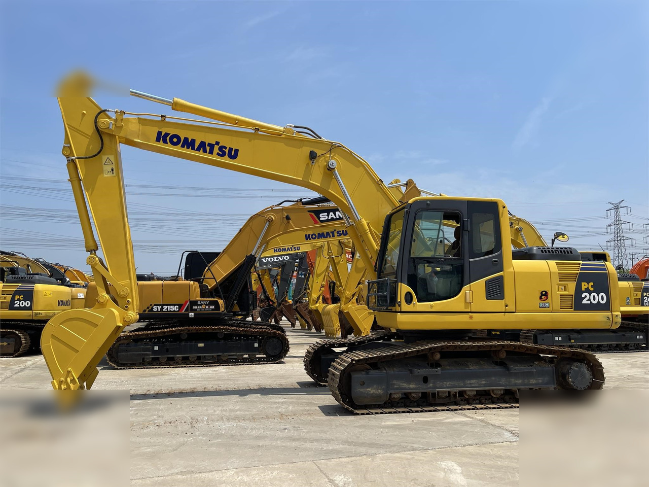 KOMATSU PC200-8 - Pásové rýpadlo: obrázek 2 KOMATSU PC200-8 - Pásové rýpadlo: obrázek 2
