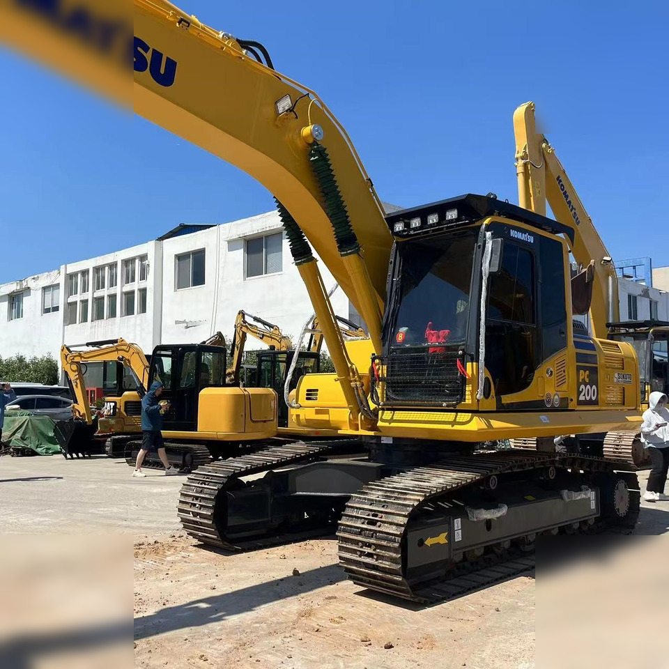 KOMATSU PC200-8 - Pásové rýpadlo: obrázek 3 KOMATSU PC200-8 - Pásové rýpadlo: obrázek 3