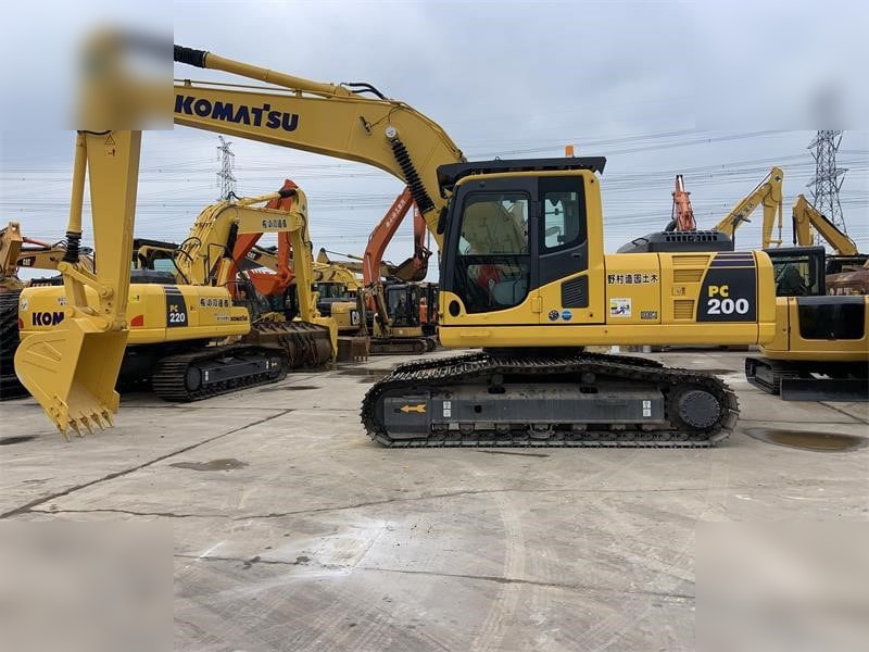 KOMATSU PC200-8 - Pásové rýpadlo: obrázek 1 KOMATSU PC200-8 - Pásové rýpadlo: obrázek 1