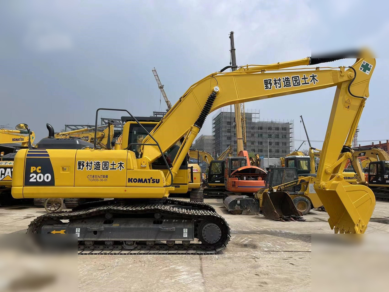 KOMATSU PC200-8 - Pásové rýpadlo: obrázek 1 KOMATSU PC200-8 - Pásové rýpadlo: obrázek 1