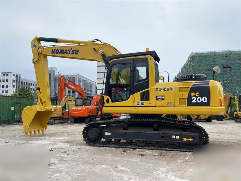 KOMATSU PC200-8N1 - Pásové rýpadlo: obrázek 1 KOMATSU PC200-8N1 - Pásové rýpadlo: obrázek 1