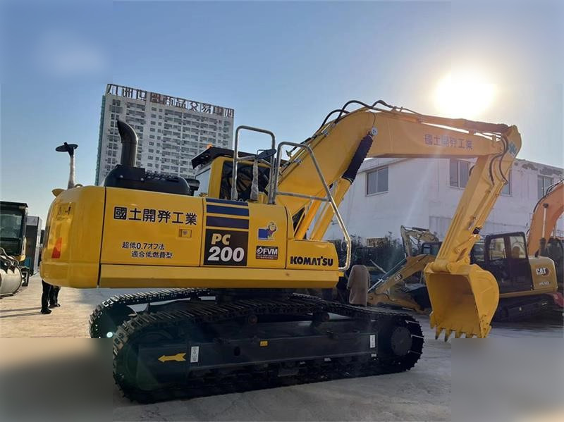 KOMATSU PC200-8N1 - Pásové rýpadlo: obrázek 2 KOMATSU PC200-8N1 - Pásové rýpadlo: obrázek 2