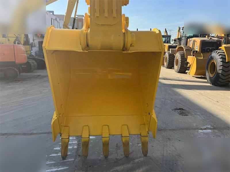 KOMATSU PC200-8N1 - Pásové rýpadlo: obrázek 5 KOMATSU PC200-8N1 - Pásové rýpadlo: obrázek 5