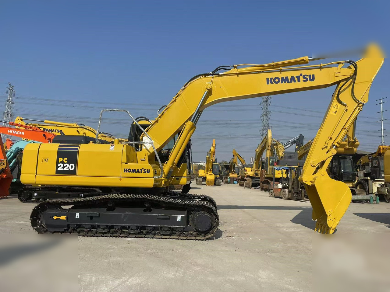 KOMATSU PC220-7 - Pásové rýpadlo: obrázek 5 KOMATSU PC220-7 - Pásové rýpadlo: obrázek 5