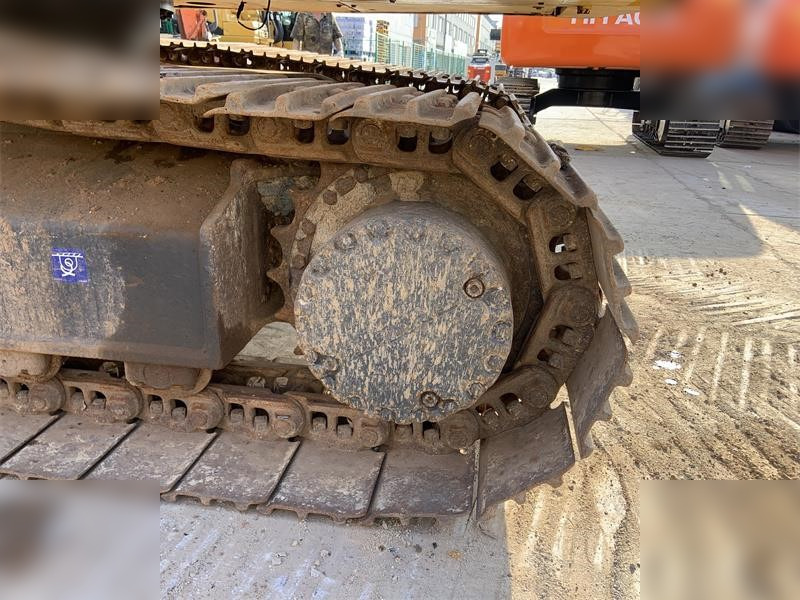 Pásové rýpadlo KOMATSU PC220-8N1: obrázek 10