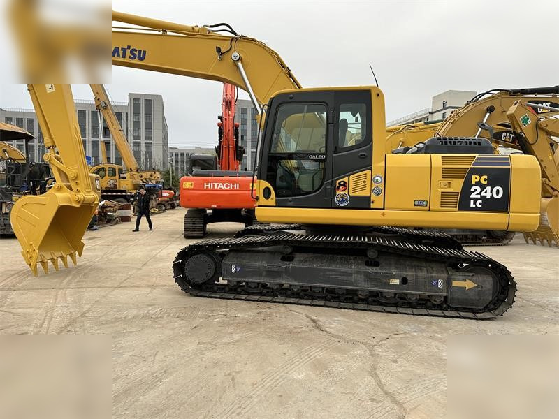 KOMATSU PC240 LC-8 - Pásové rýpadlo: obrázek 1 KOMATSU PC240 LC-8 - Pásové rýpadlo: obrázek 1
