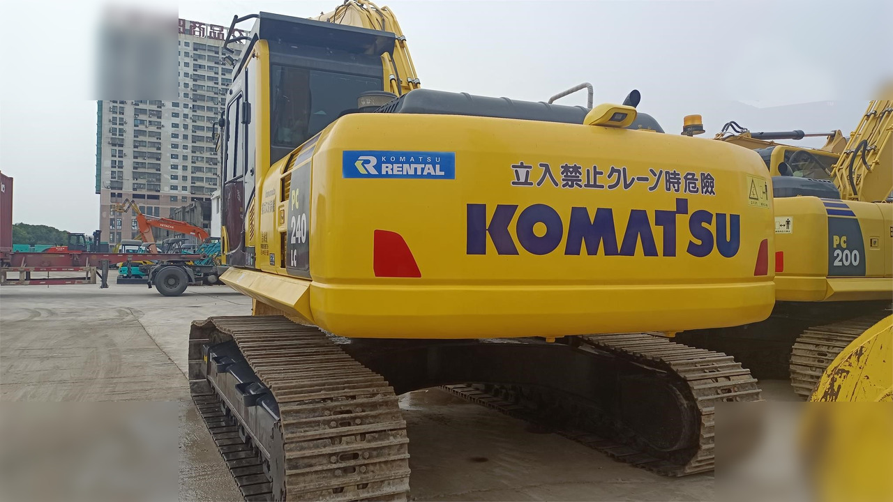 KOMATSU PC240 LC-8 - Pásové rýpadlo: obrázek 3 KOMATSU PC240 LC-8 - Pásové rýpadlo: obrázek 3
