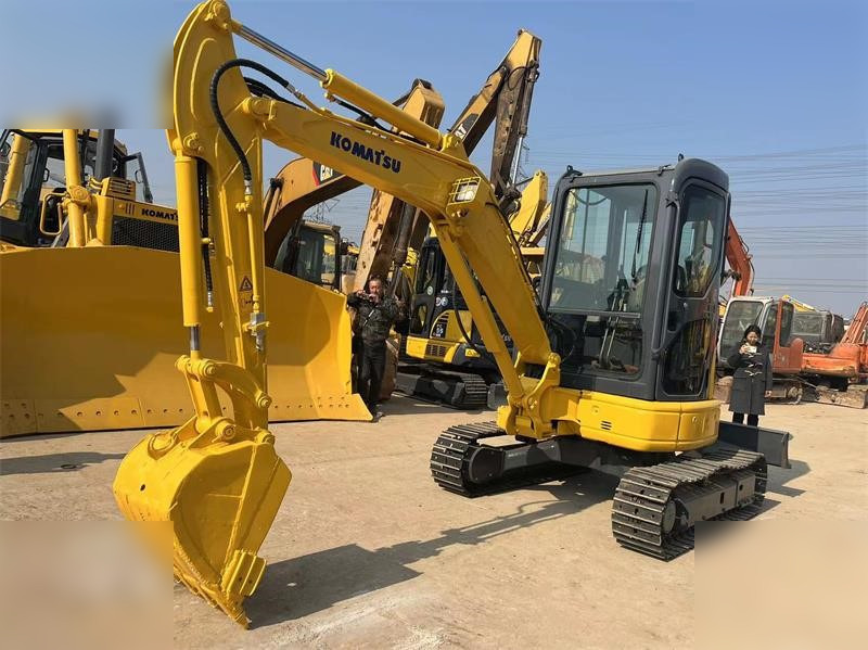 KOMATSU PC35MR - Mini rýpadlo: obrázek 4 KOMATSU PC35MR - Mini rýpadlo: obrázek 4