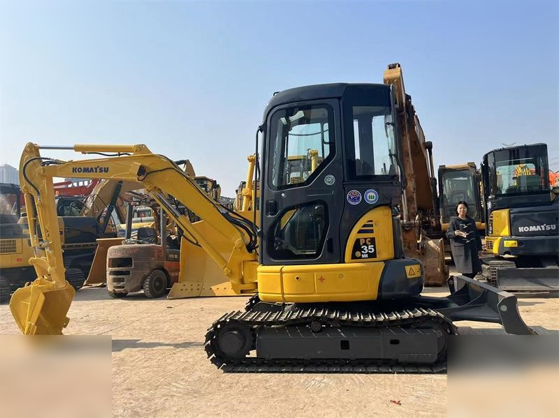 KOMATSU PC35MR - Mini rýpadlo: obrázek 3 KOMATSU PC35MR - Mini rýpadlo: obrázek 3