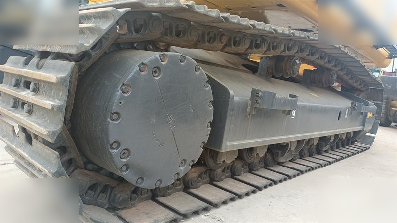 KOMATSU PC400-7 - Pásové rýpadlo: obrázek 4 KOMATSU PC400-7 - Pásové rýpadlo: obrázek 4