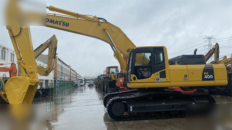 KOMATSU PC400-8 - Pásové rýpadlo: obrázek 2 KOMATSU PC400-8 - Pásové rýpadlo: obrázek 2
