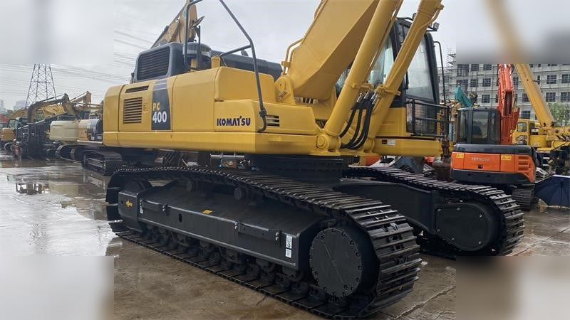 Pásové rýpadlo KOMATSU PC400-8: obrázek 7