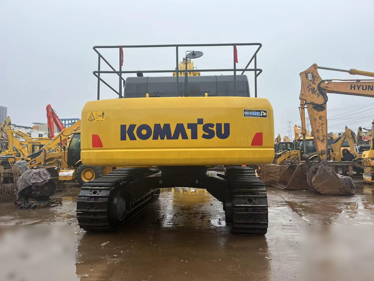 KOMATSU PC450-8 - Pásové rýpadlo: obrázek 3 KOMATSU PC450-8 - Pásové rýpadlo: obrázek 3