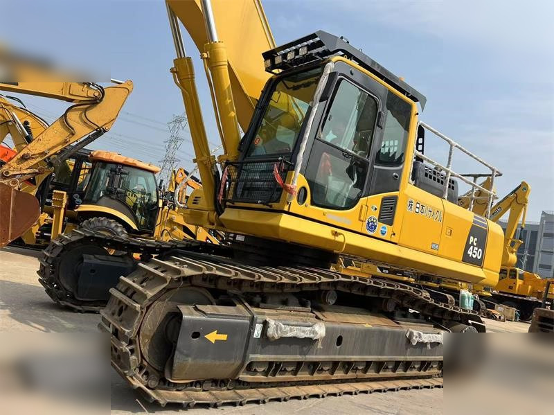 KOMATSU PC450-8 - Pásové rýpadlo: obrázek 4 KOMATSU PC450-8 - Pásové rýpadlo: obrázek 4