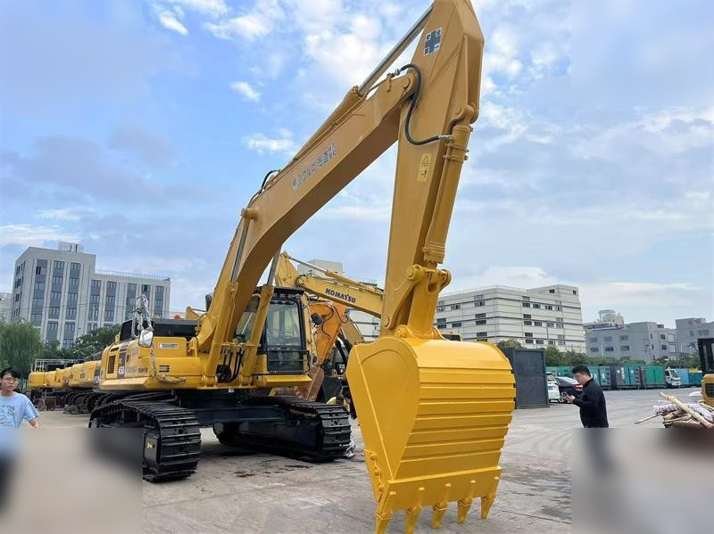 KOMATSU PC450-8 - Pásové rýpadlo: obrázek 3 KOMATSU PC450-8 - Pásové rýpadlo: obrázek 3