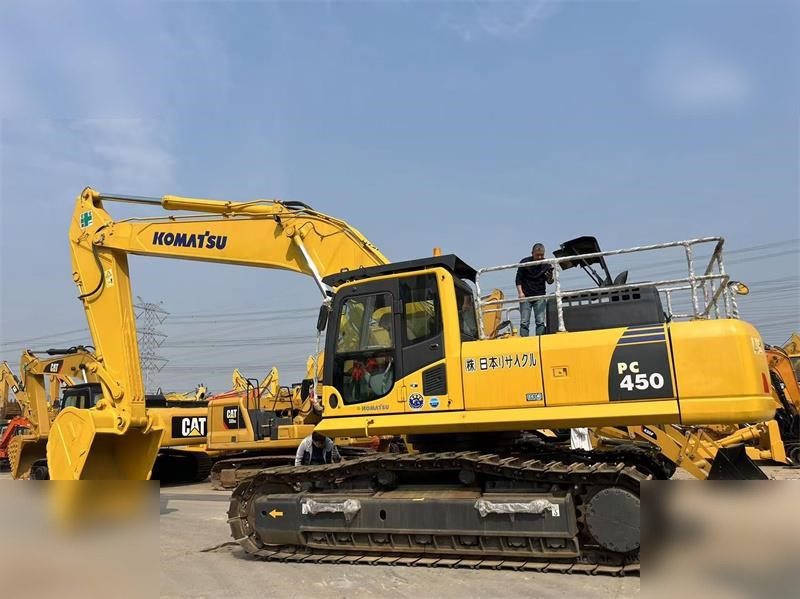 KOMATSU PC450-8 - Pásové rýpadlo: obrázek 1 KOMATSU PC450-8 - Pásové rýpadlo: obrázek 1
