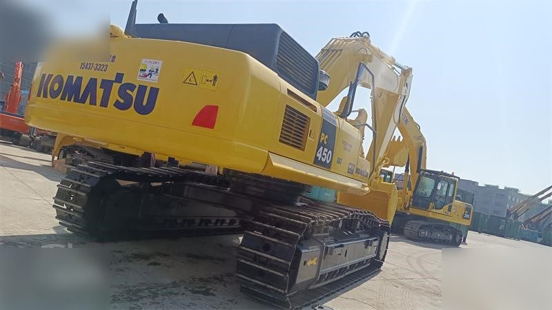 KOMATSU PC450-8 - Pásové rýpadlo: obrázek 4 KOMATSU PC450-8 - Pásové rýpadlo: obrázek 4