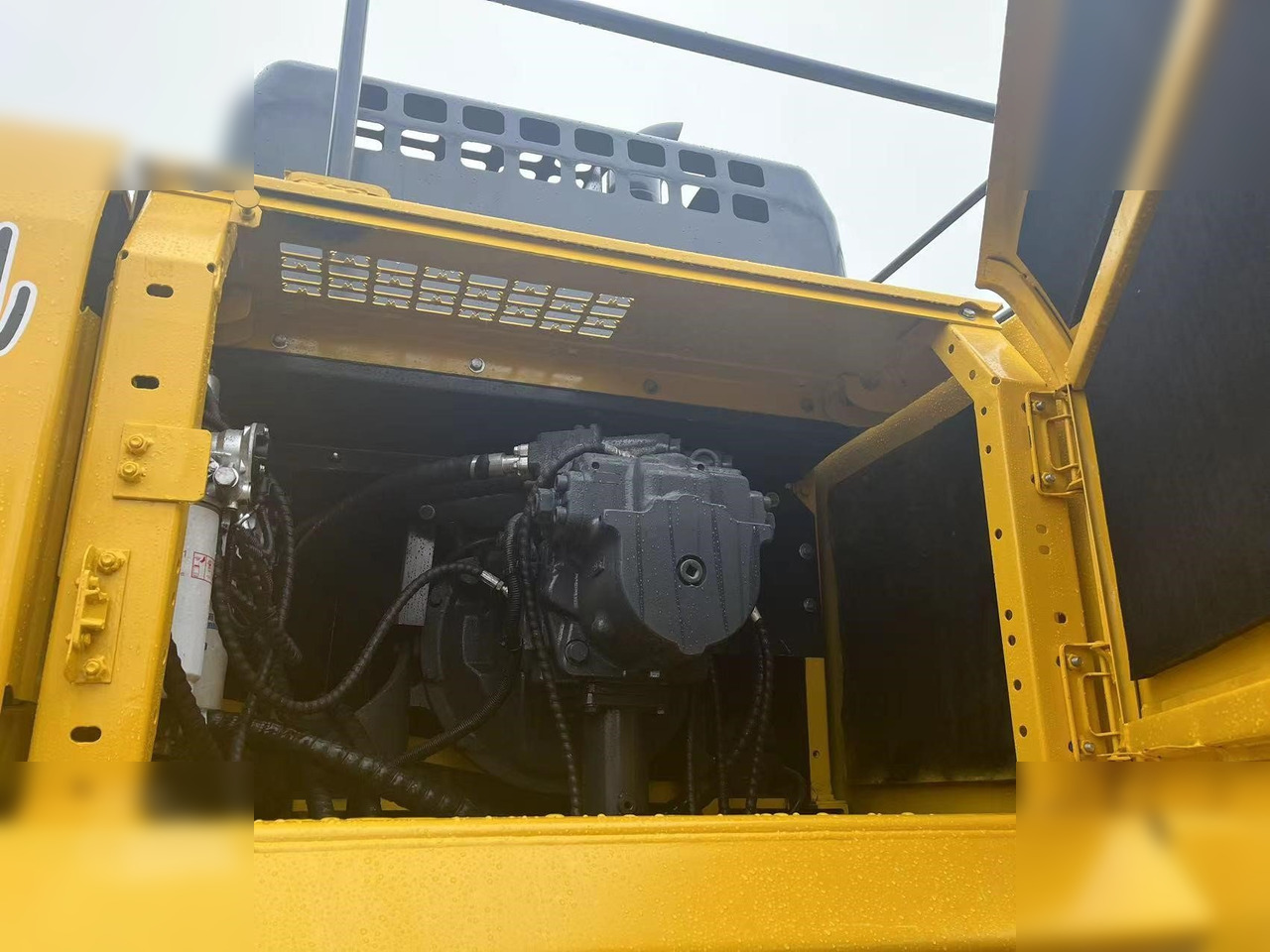 KOMATSU PC450 LC-8 - Pásové rýpadlo: obrázek 5 KOMATSU PC450 LC-8 - Pásové rýpadlo: obrázek 5