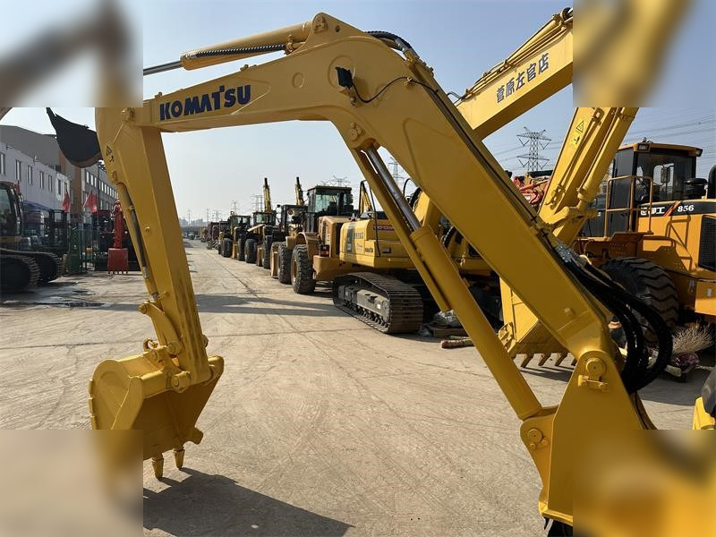 Mini rýpadlo KOMATSU PC55MR-3: obrázek 6