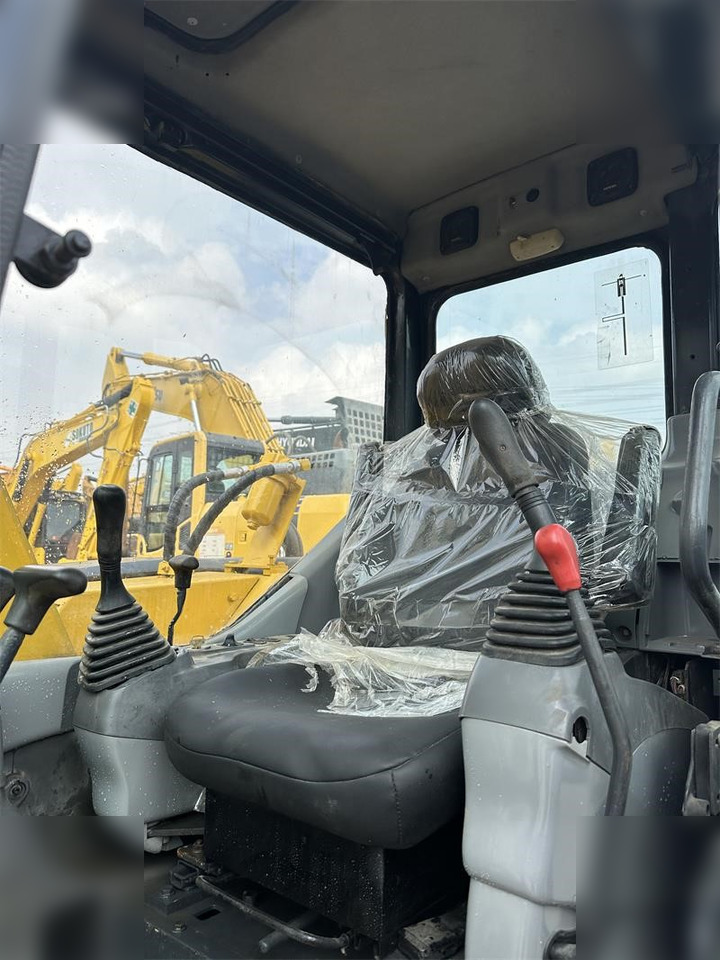 Pásové rýpadlo KOMATSU PC78US-6: obrázek 8