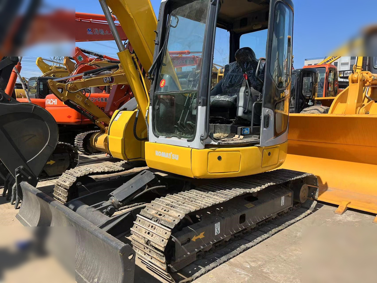 KOMATSU PC78US-6 - Pásové rýpadlo: obrázek 3 KOMATSU PC78US-6 - Pásové rýpadlo: obrázek 3
