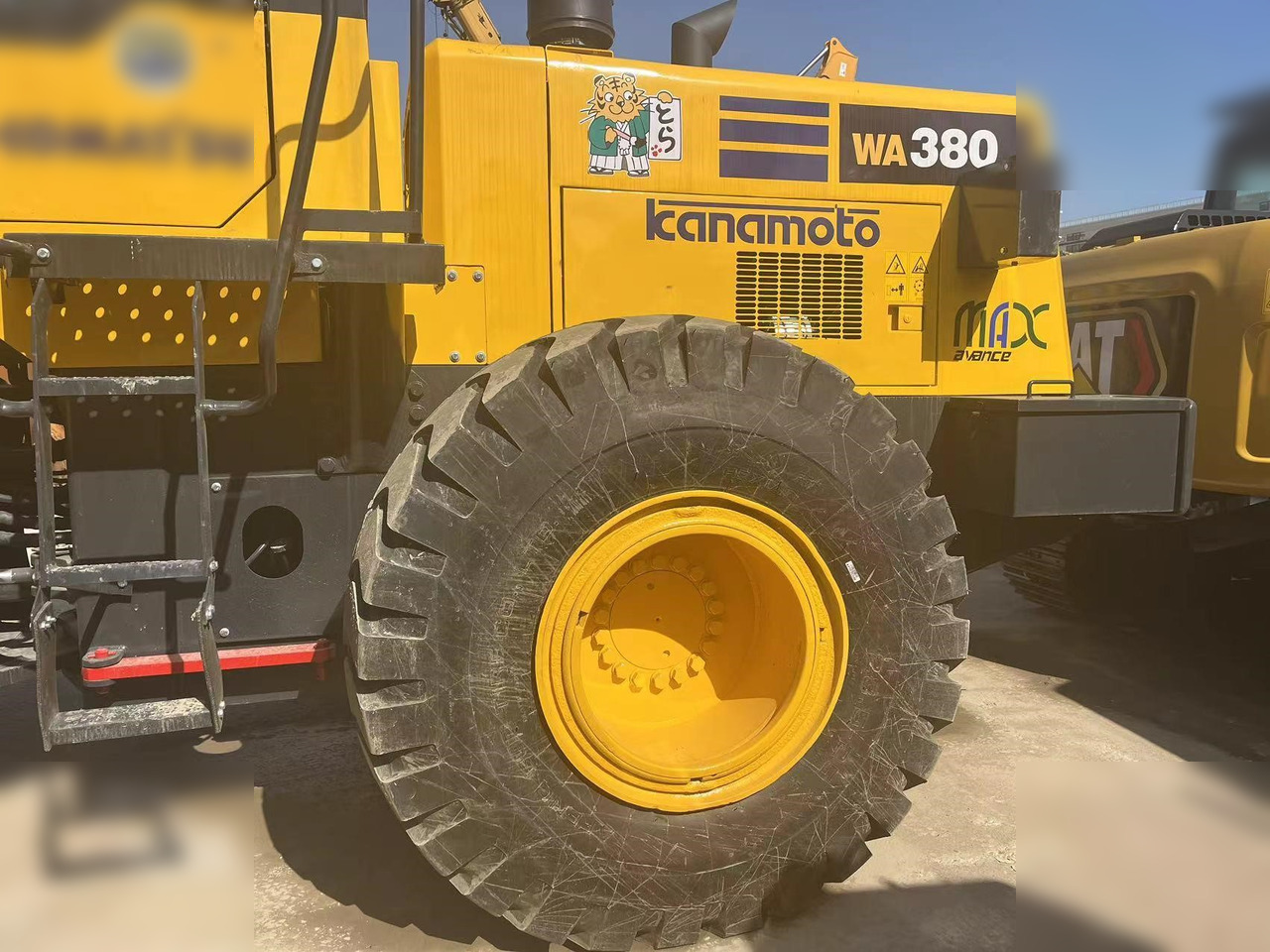 KOMATSU WA320-3 - Kolový nakladač: obrázek 4 KOMATSU WA320-3 - Kolový nakladač: obrázek 4