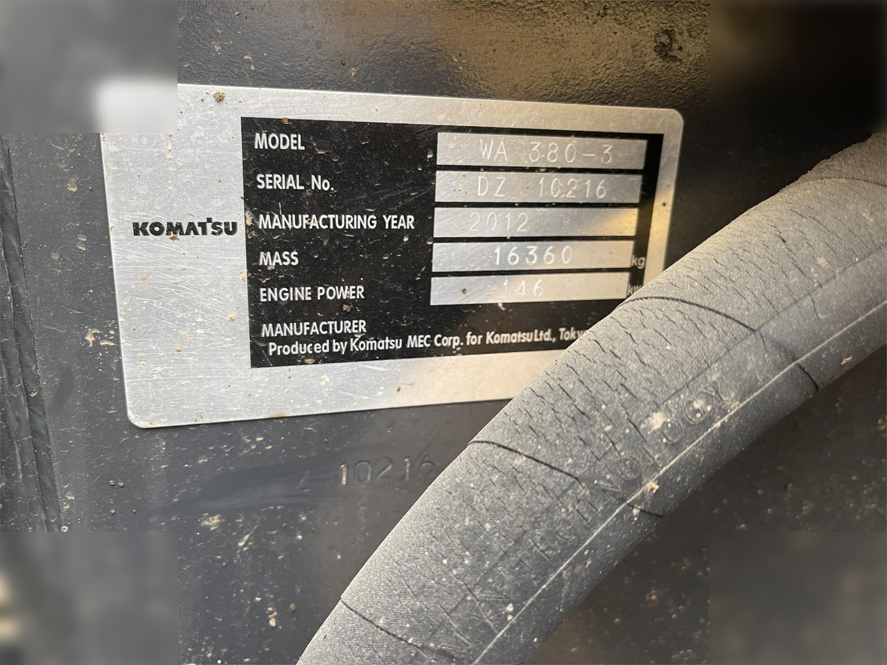 KOMATSU WA380-3 - Kolový nakladač: obrázek 4 KOMATSU WA380-3 - Kolový nakladač: obrázek 4