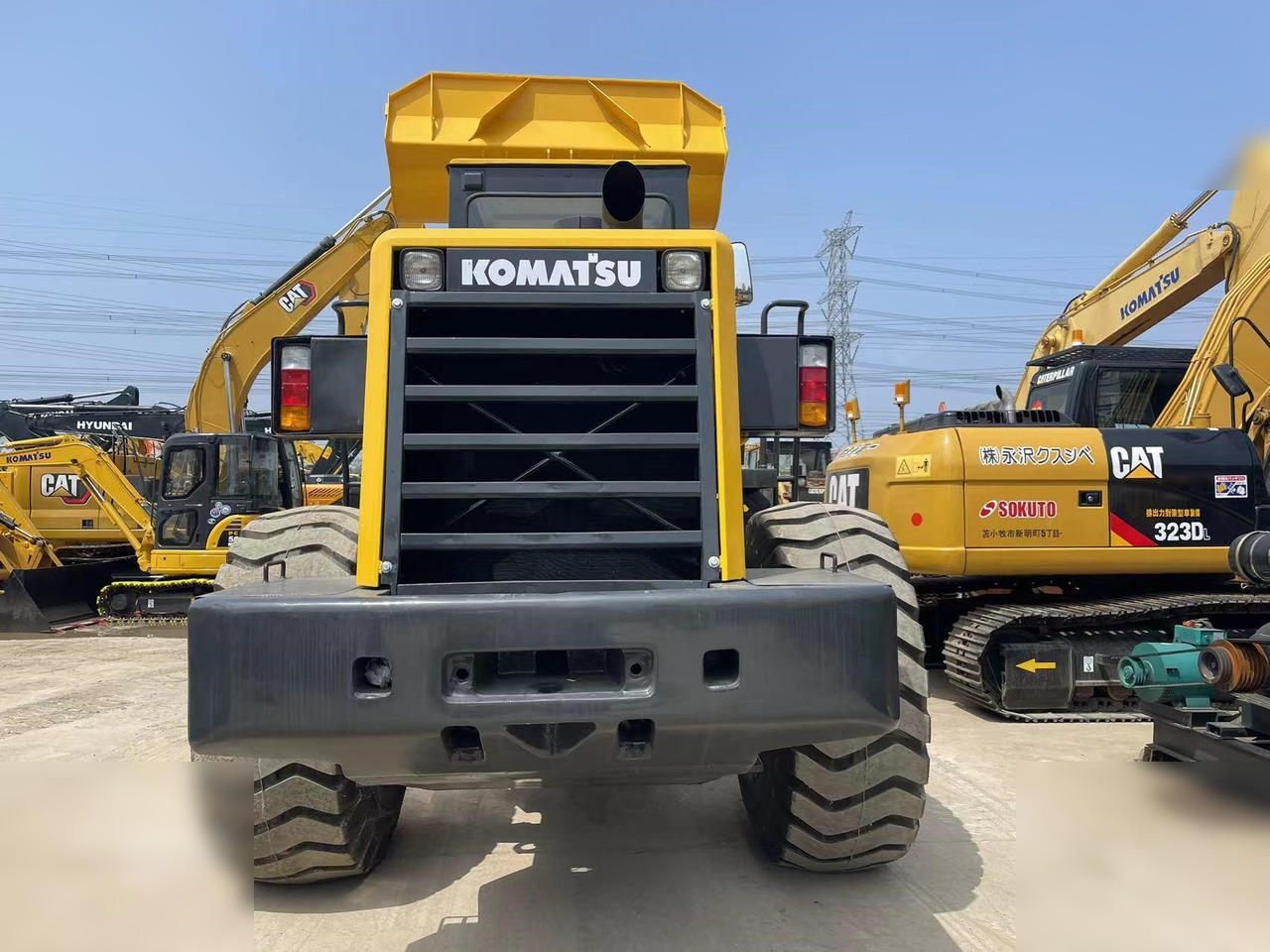 KOMATSU WA380-3 - Kolový nakladač: obrázek 3 KOMATSU WA380-3 - Kolový nakladač: obrázek 3