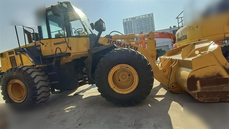 KOMATSU WA380Z-6 - Kolový nakladač: obrázek 4 KOMATSU WA380Z-6 - Kolový nakladač: obrázek 4