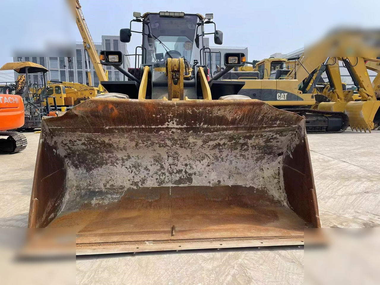 KOMATSU WA380Z-6 - Kolový nakladač: obrázek 4 KOMATSU WA380Z-6 - Kolový nakladač: obrázek 4