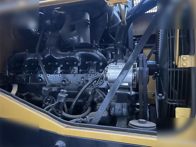 Kolový nakladač KOMATSU WA470-3: obrázek 7 Kolový nakladač KOMATSU WA470-3: obrázek 7