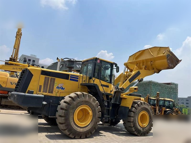 KOMATSU WA470-6 - Kolový nakladač: obrázek 2 KOMATSU WA470-6 - Kolový nakladač: obrázek 2