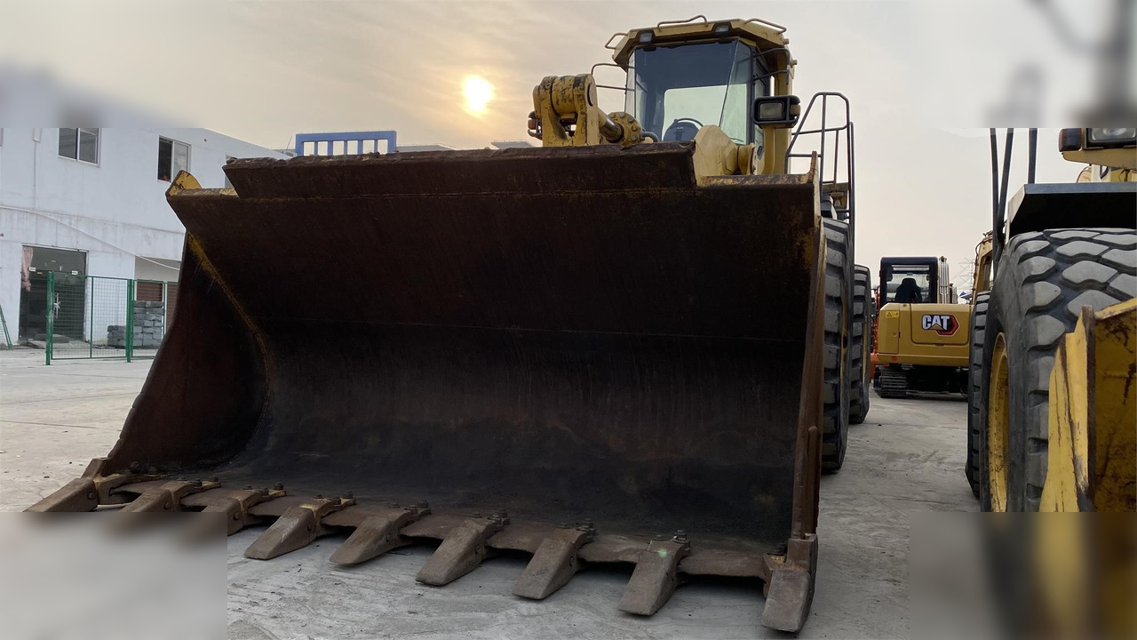 KOMATSU WA600-3 - Kolový nakladač: obrázek 4 KOMATSU WA600-3 - Kolový nakladač: obrázek 4