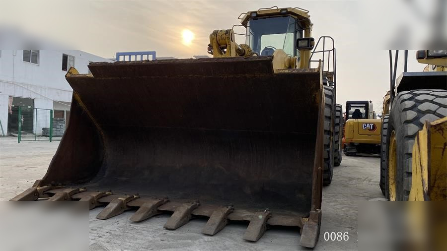 KOMATSU WA600-3 - Kolový nakladač: obrázek 5 KOMATSU WA600-3 - Kolový nakladač: obrázek 5