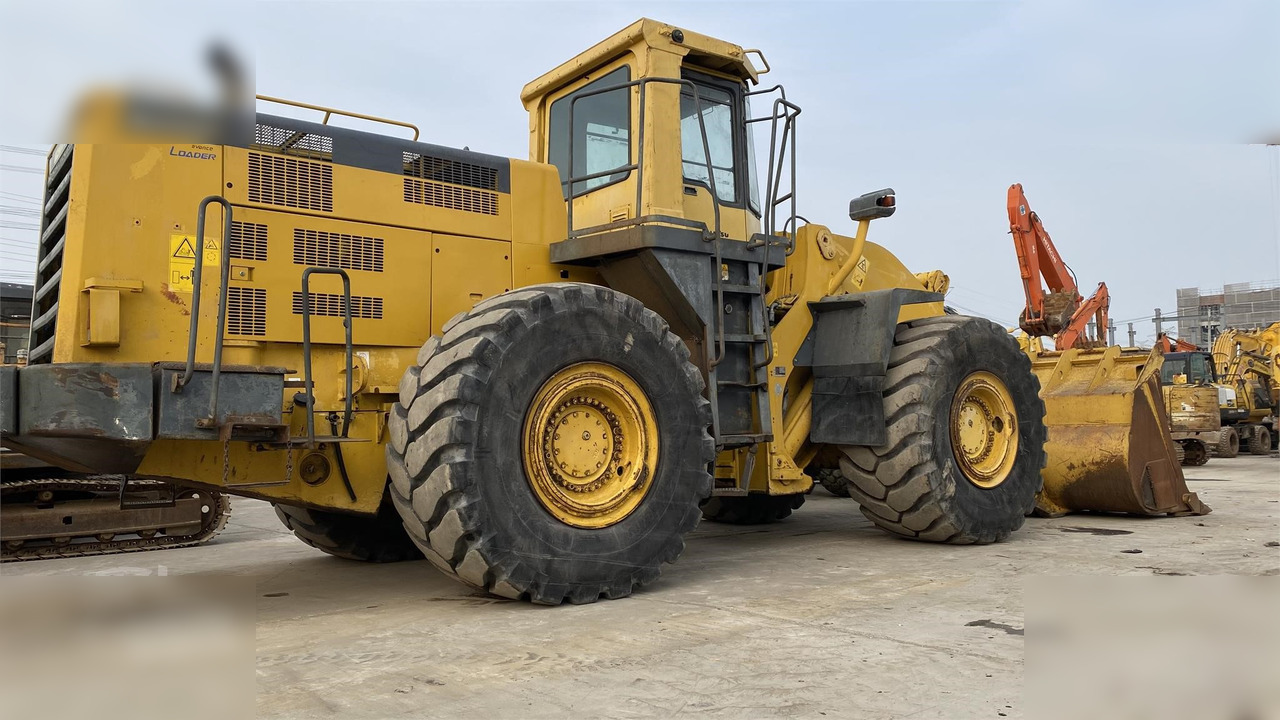 KOMATSU WA600-3 - Kolový nakladač: obrázek 3 KOMATSU WA600-3 - Kolový nakladač: obrázek 3