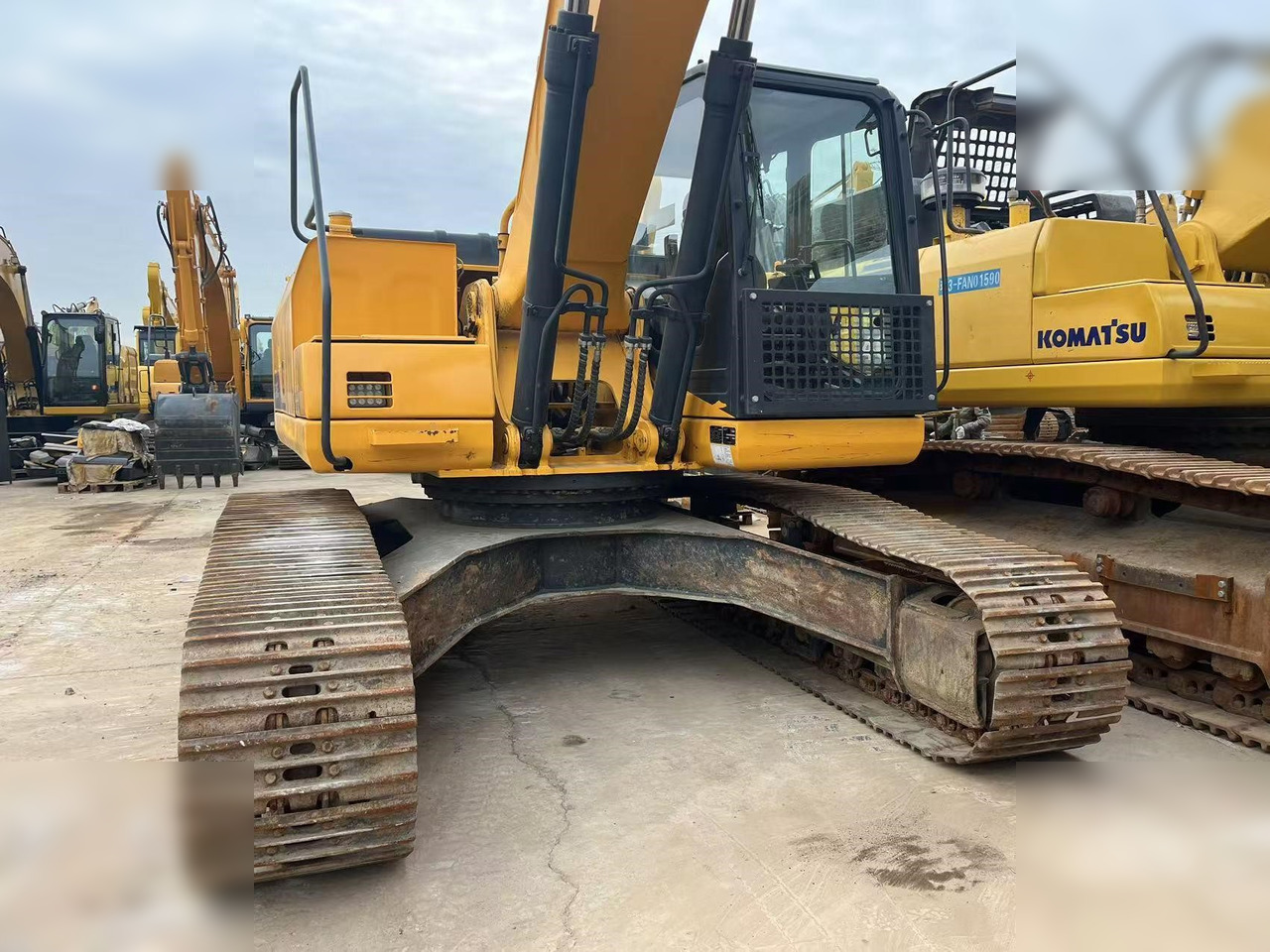 LIUGONG 926E - Pásové rýpadlo: obrázek 2 LIUGONG 926E - Pásové rýpadlo: obrázek 2