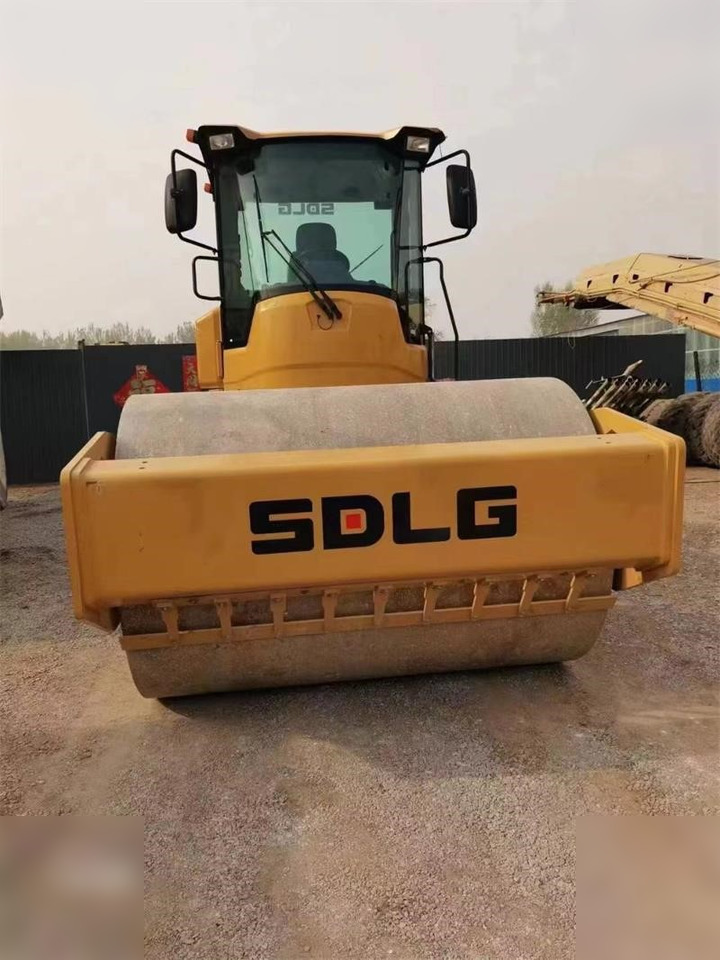 SDLG RS8140H - Válec: obrázek 3 SDLG RS8140H - Válec: obrázek 3