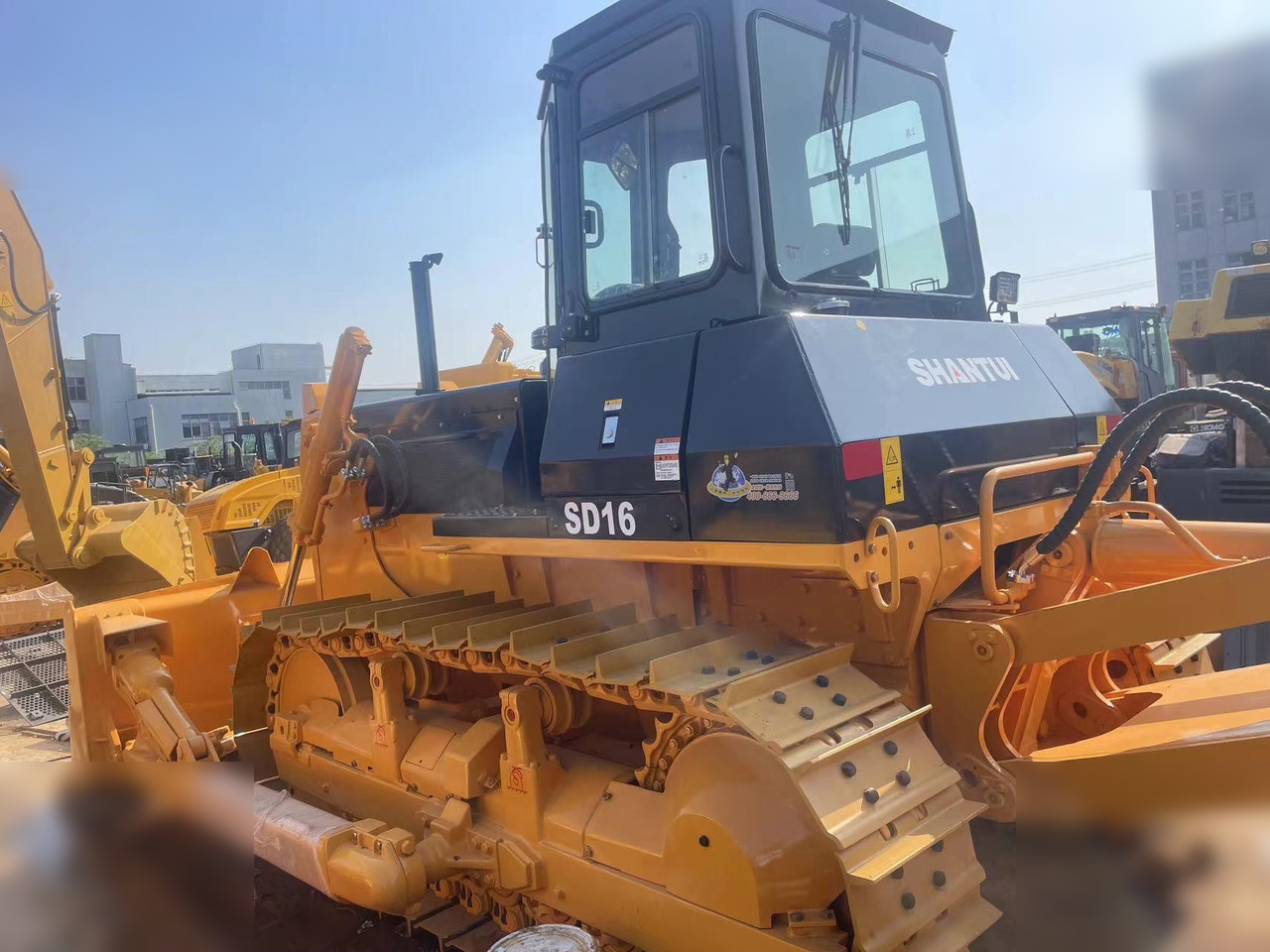 SHANTUI SD16 - Buldozer: obrázek 3 SHANTUI SD16 - Buldozer: obrázek 3