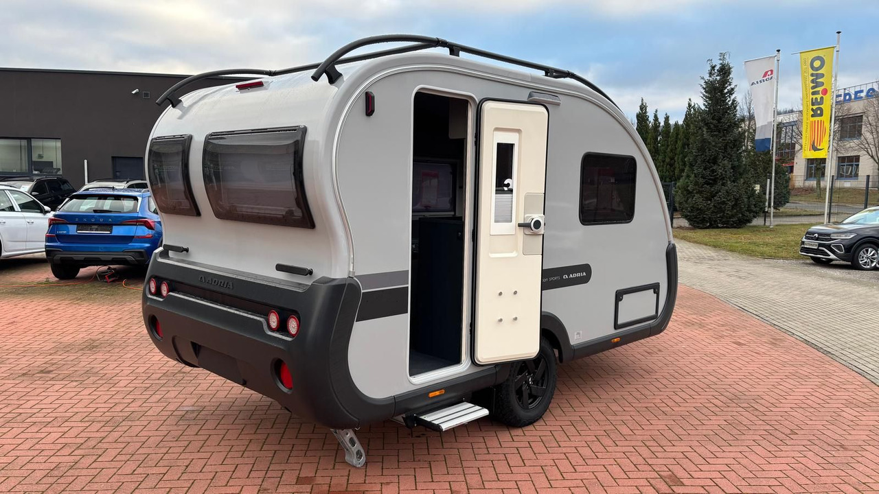 Adria Action 391 LH Sports*FUßBODEN-TEMP*SCHWENK-TISCH - Karavan: obrázek 4 Adria Action 391 LH Sports*FUßBODEN-TEMP*SCHWENK-TISCH - Karavan: obrázek 4