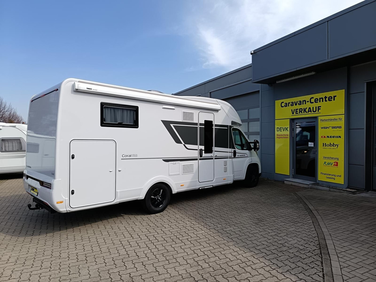 Adria Coral ALL-IN 650 DL*LUFTFEDERUNG HA*SOLAR*SOFORT - Polointegrovaný obytný vůz: obrázek 4 Adria Coral ALL-IN 650 DL*LUFTFEDERUNG HA*SOLAR*SOFORT - Polointegrovaný obytný vůz: obrázek 4