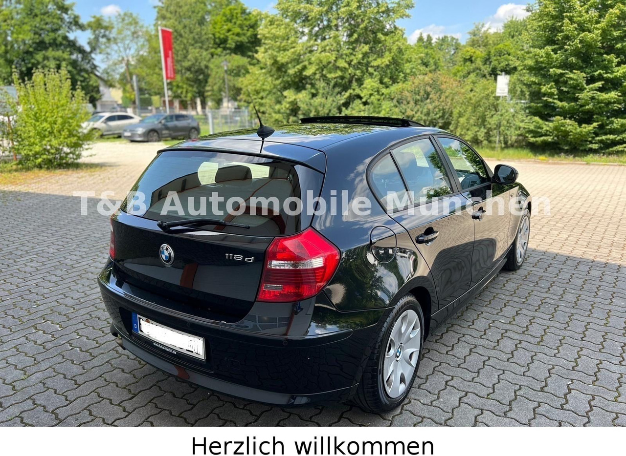 BMW 118d*Advantage-Paket*Klima*Navi*Xenon*PDC*1.Hand - Sedan: obrázek 5 BMW 118d*Advantage-Paket*Klima*Navi*Xenon*PDC*1.Hand - Sedan: obrázek 5