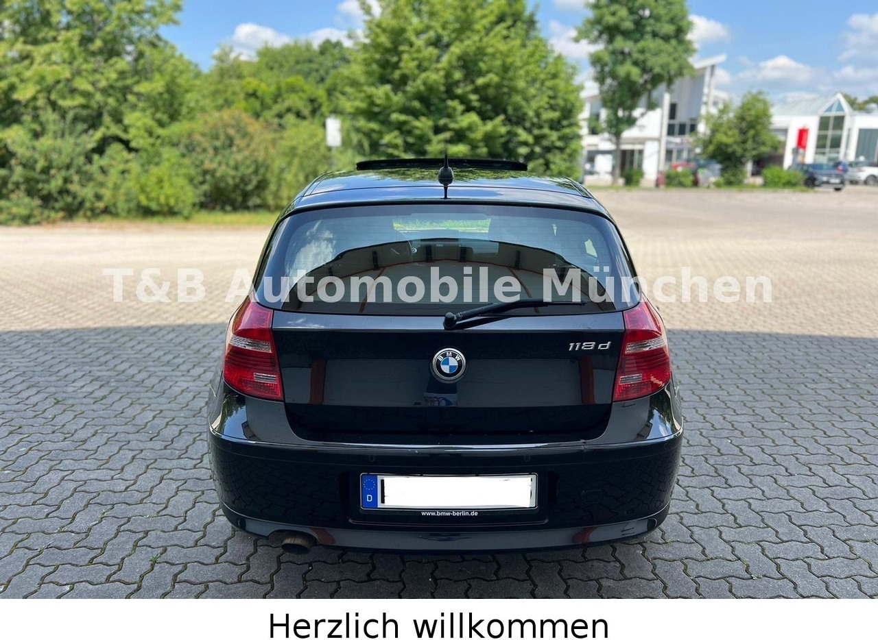 BMW 118d*Advantage-Paket*Klima*Navi*Xenon*PDC*1.Hand - Sedan: obrázek 4 BMW 118d*Advantage-Paket*Klima*Navi*Xenon*PDC*1.Hand - Sedan: obrázek 4