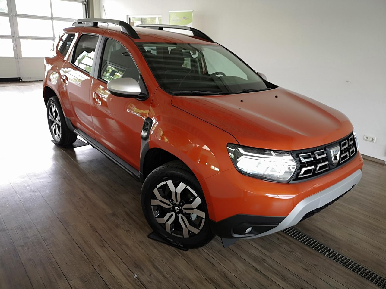 Dacia Duster Prestige Tce 130*KLIMA*SHZ*R-KAM*DAB*NAVI - SUV: obrázek 3 Dacia Duster Prestige Tce 130*KLIMA*SHZ*R-KAM*DAB*NAVI - SUV: obrázek 3