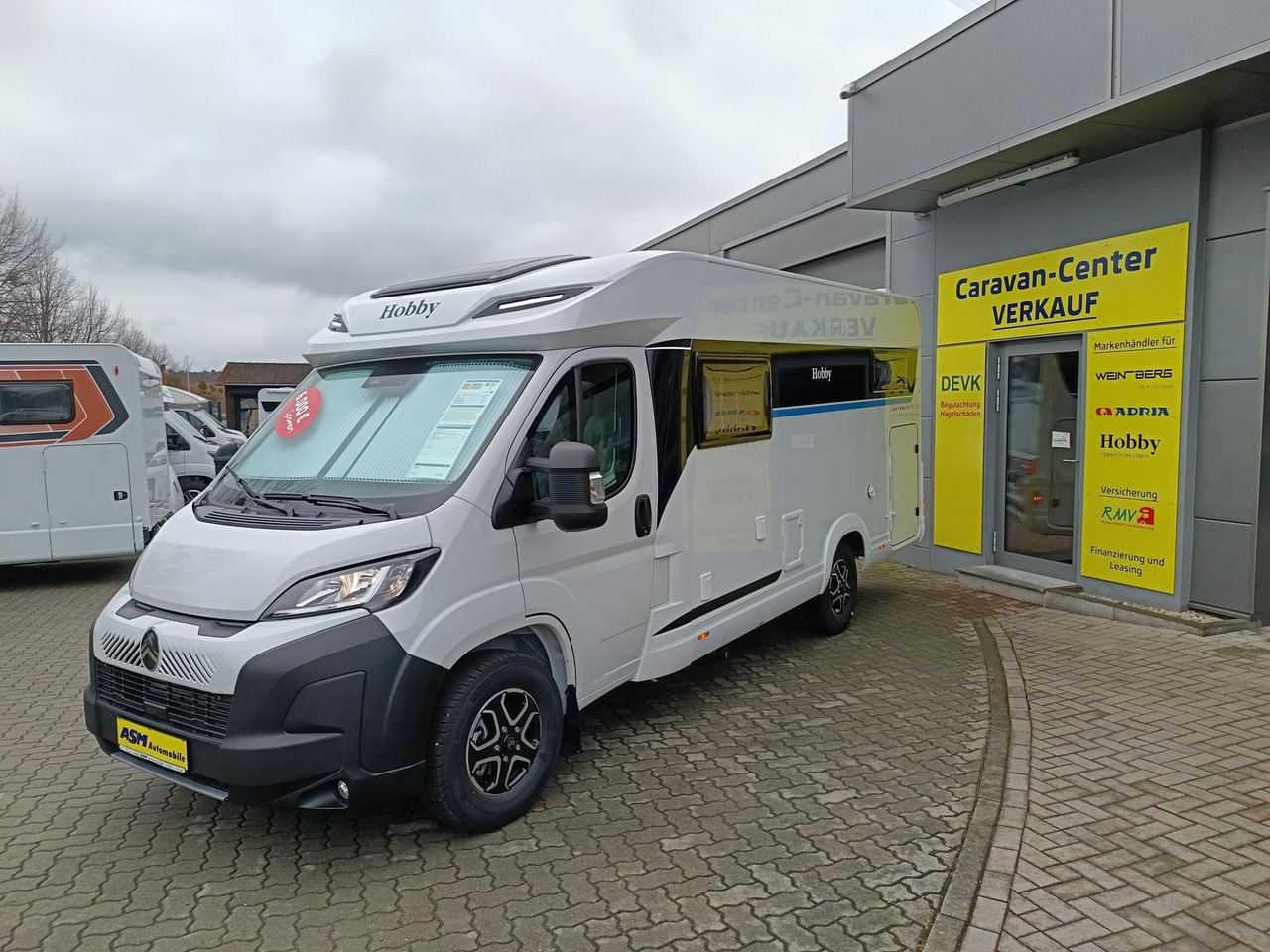 Hobby Ontour C680 GE*AUTOMATIK*LITHIUM*MARKISE*SOFORT* - Polointegrovaný obytný vůz: obrázek 4 Hobby Ontour C680 GE*AUTOMATIK*LITHIUM*MARKISE*SOFORT* - Polointegrovaný obytný vůz: obrázek 4