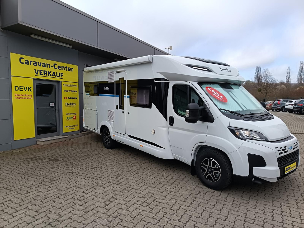 Hobby Ontour T 700 FH*180PS*CAMPERNET*LITHIUM*MARKISE* - Polointegrovaný obytný vůz: obrázek 2 Hobby Ontour T 700 FH*180PS*CAMPERNET*LITHIUM*MARKISE* - Polointegrovaný obytný vůz: obrázek 2