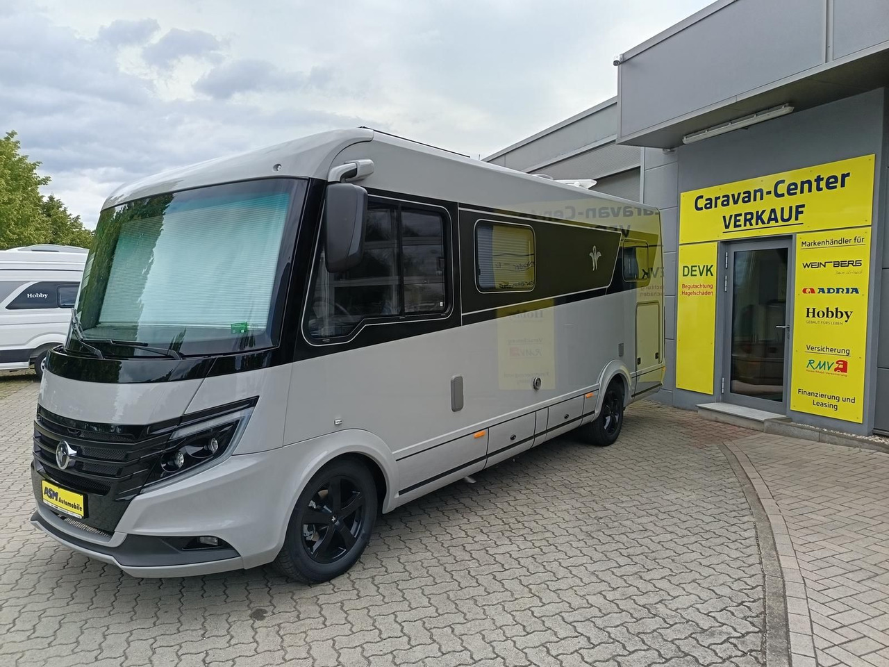 Niesmann + Bischoff iSmove 6.9 E 132 kW*AHK*SOLAR*SAT*TV*DACHKLIMA* - Integrovaný obytný vůz: obrázek 4 Niesmann + Bischoff iSmove 6.9 E 132 kW*AHK*SOLAR*SAT*TV*DACHKLIMA* - Integrovaný obytný vůz: obrázek 4