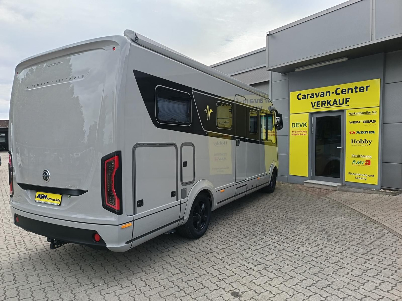 Niesmann + Bischoff iSmove 6.9 E132 kW*AHK*SOLAR*SAT*NAVI*DACHKLIMA* - Integrovaný obytný vůz: obrázek 5 Niesmann + Bischoff iSmove 6.9 E132 kW*AHK*SOLAR*SAT*NAVI*DACHKLIMA* - Integrovaný obytný vůz: obrázek 5