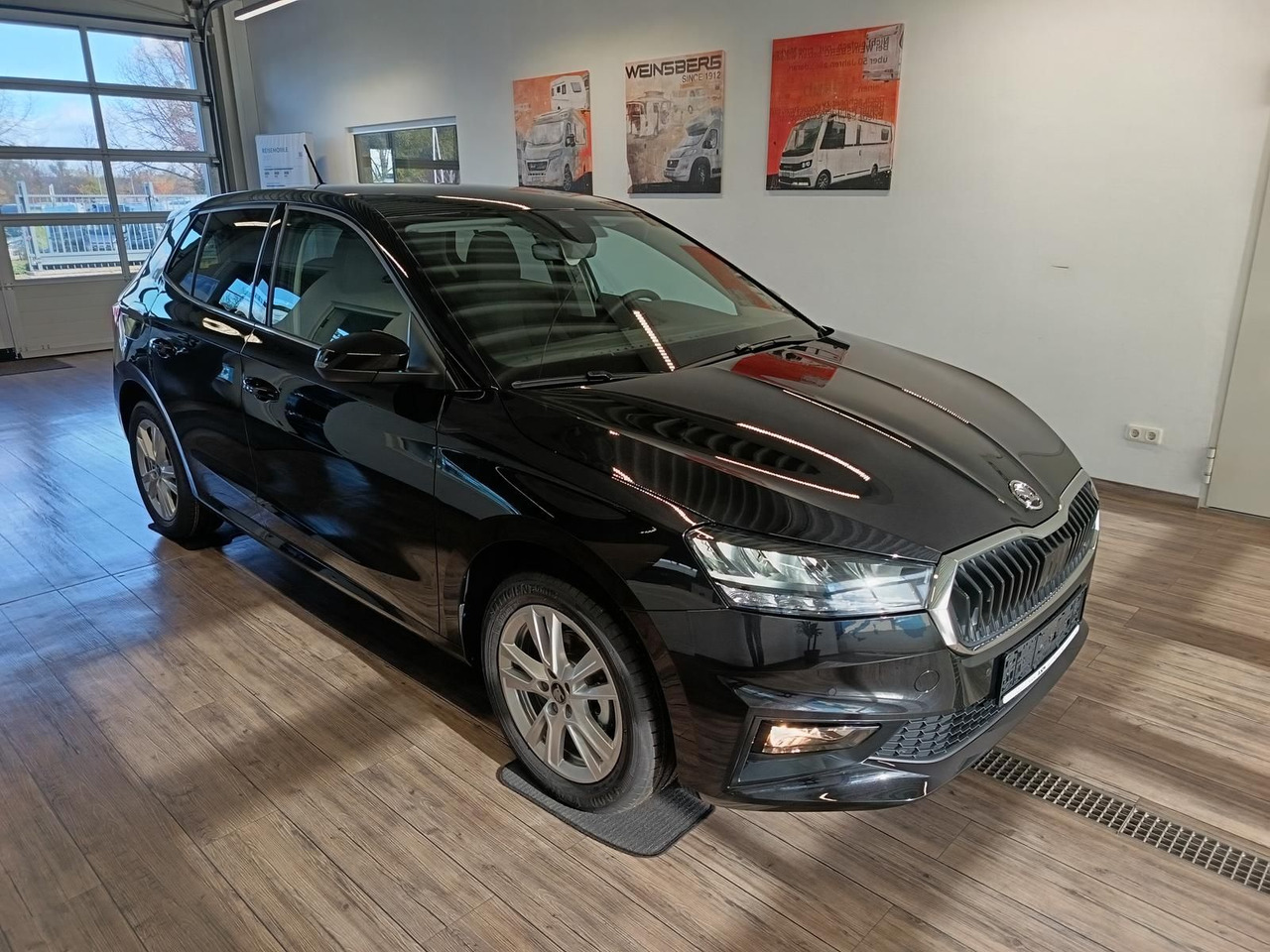 Skoda Fabia 130 Jahre 1,0 TSI*AHK-VORBER.*5J.GARANTIE* - Sedan: obrázek 3 Skoda Fabia 130 Jahre 1,0 TSI*AHK-VORBER.*5J.GARANTIE* - Sedan: obrázek 3